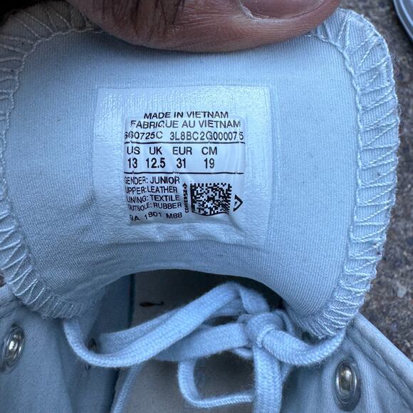 Converse Chuck Taylor All Star Hi Cut Leather Shoes Lace Up White Junior Size 13 - Picture 9 of 9